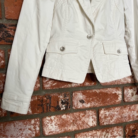 White denim blazer - Picture 3 of 5